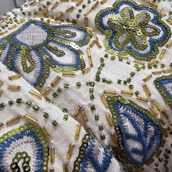 Floral boho embroidered beaded cream plunge neck tank top size small - Picture 2 of 9